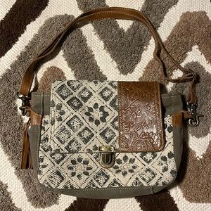Myra bag Spellbound
